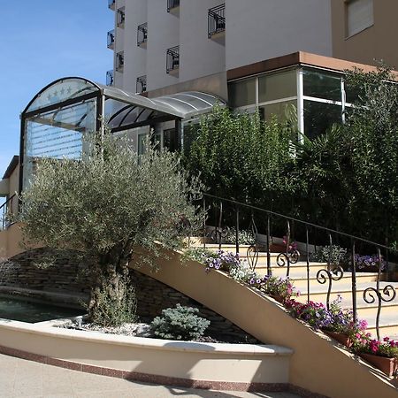Hotel Plaza ليدو ديلي ايستينسي المظهر الخارجي الصورة